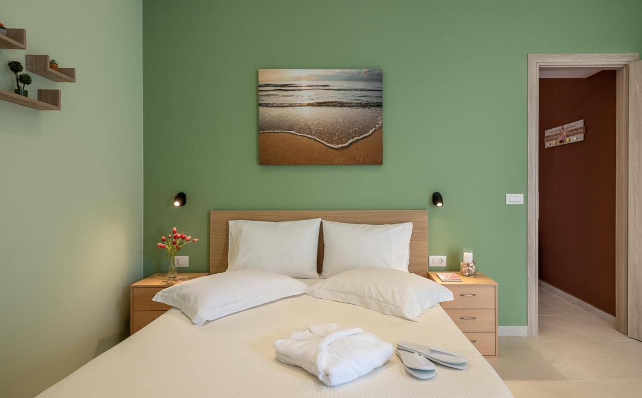 M City Apartments 100M From The Beach Chania  Exterior photo